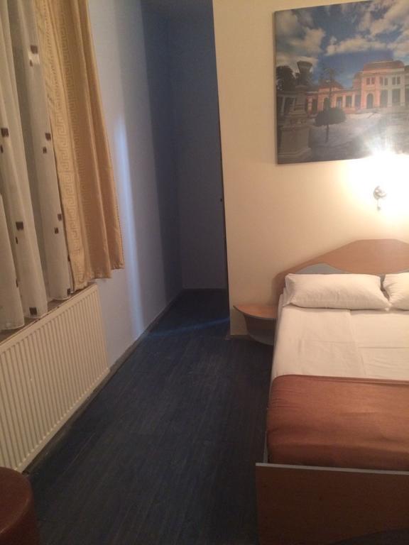 Pensiunea Casa Raul Cluj-Napoca Exterior foto